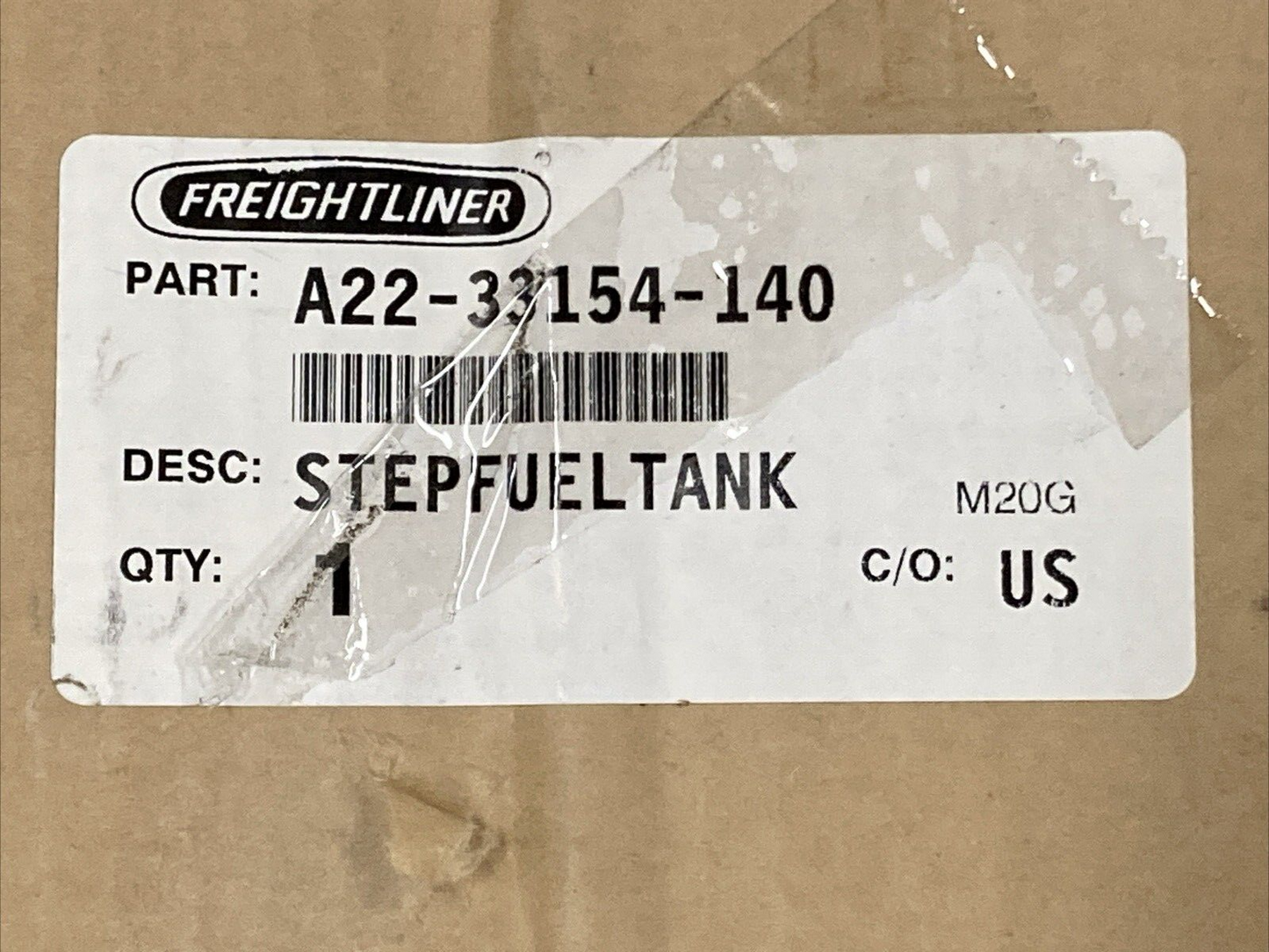 NEW GENUINE FREIGHTLINER A22-33154-140 STEP, FUEL TANK