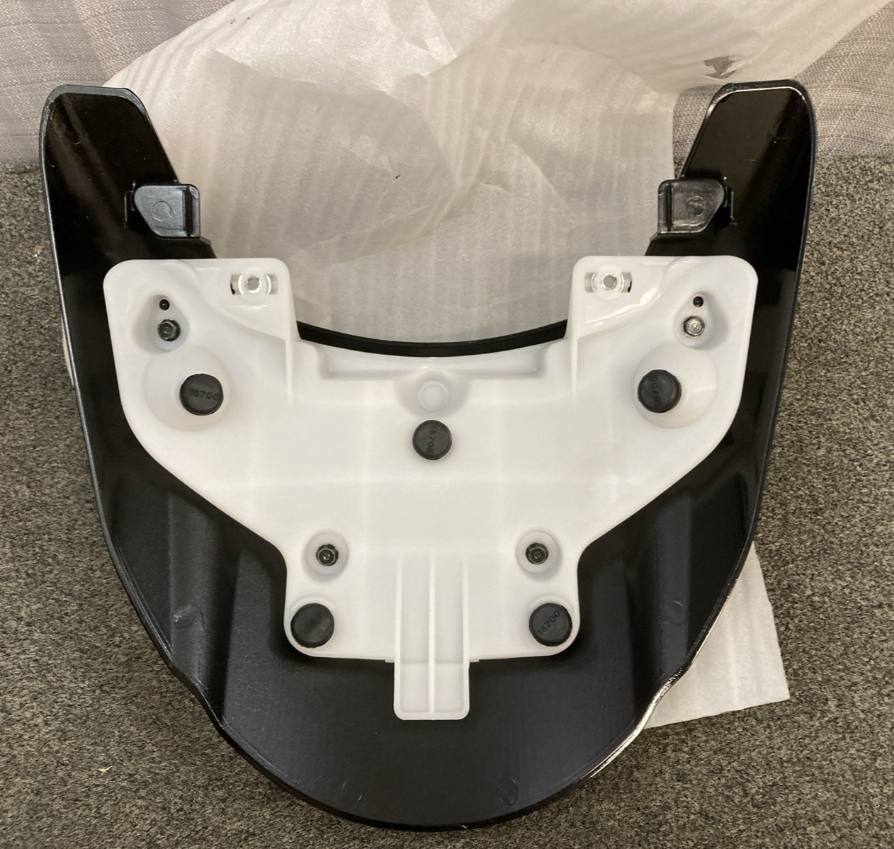 NEW REPLACES SUZUKI 45550-48G00-YVB Box, Seat, Tail, B