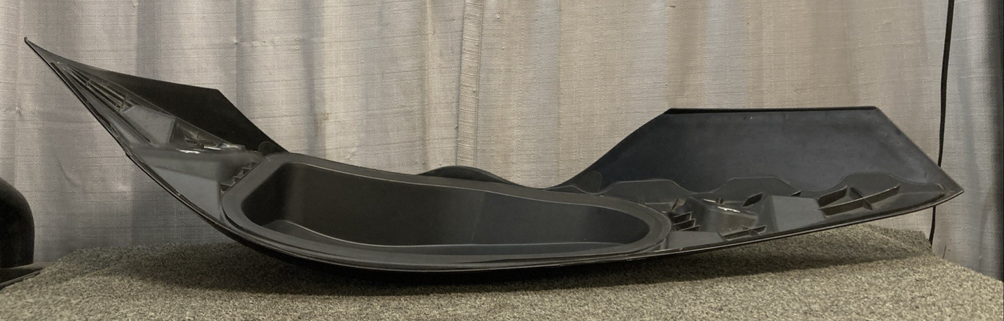 Victory 5437638-585 Lid-Outer, Saddlebag, Rh