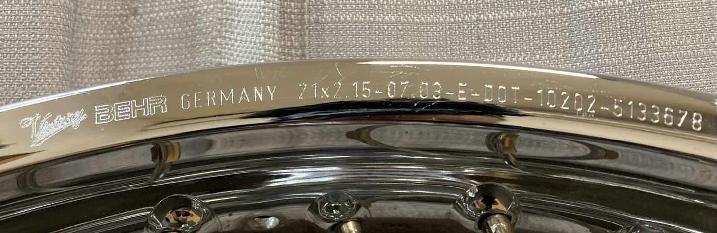 GENUINE VICTORY BEHR 5133678 21X2.15 40 SPOKE FRONT WHEEL ASSEMBLY CHROME