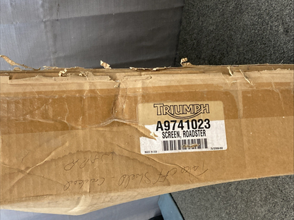 NEW GENUINE TRIUMPH A9741023 Roadster Screen Kit