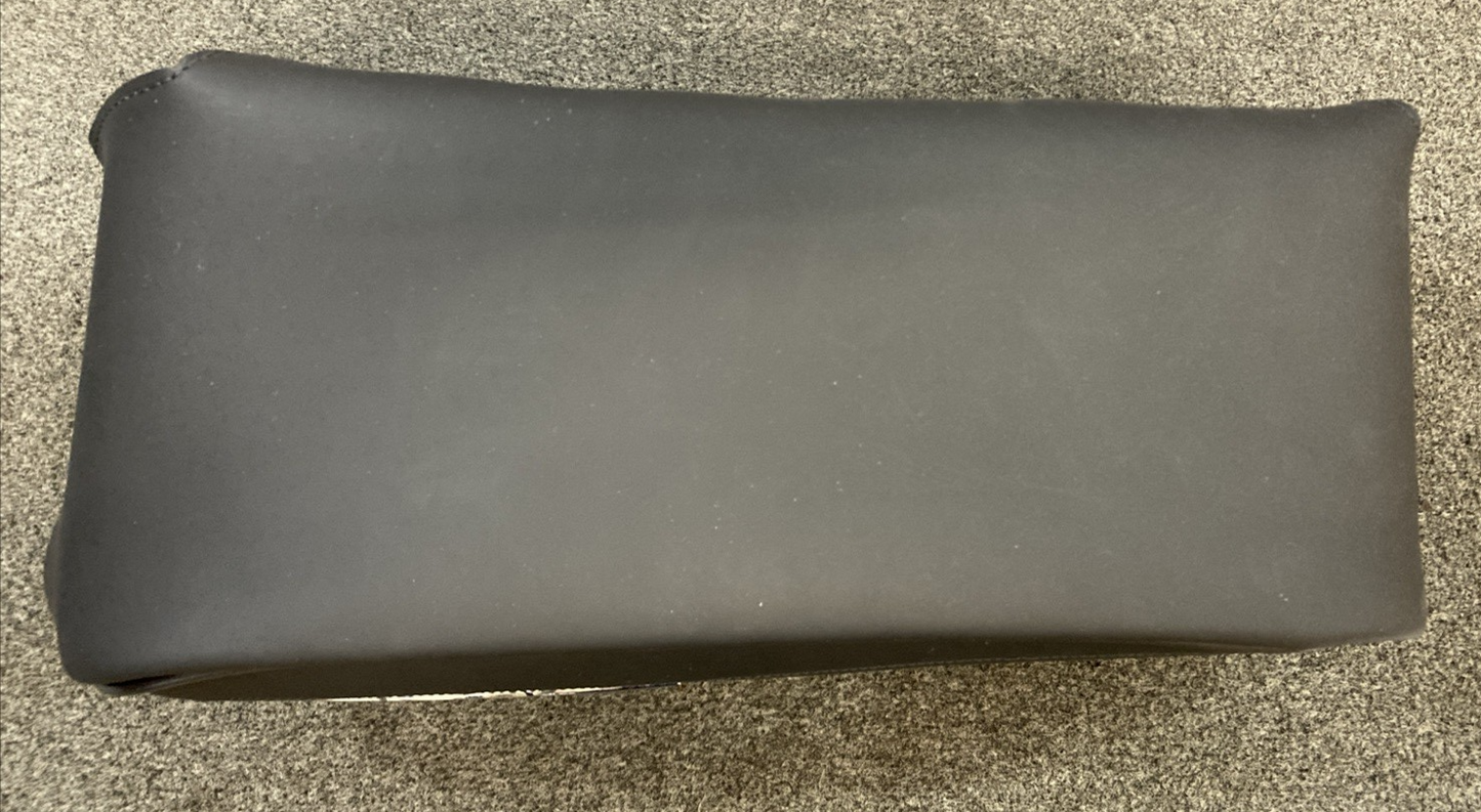 NEW GENUINE SUZUKI 990A0-77032 M109R SOFT LEATHER SADDLEBAGS BOULEVARD