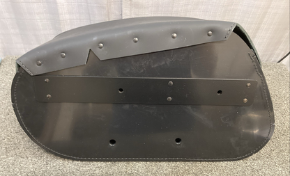 NEW GENUINE SUZUKI 990A0-77032 M109R SOFT LEATHER SADDLEBAGS BOULEVARD