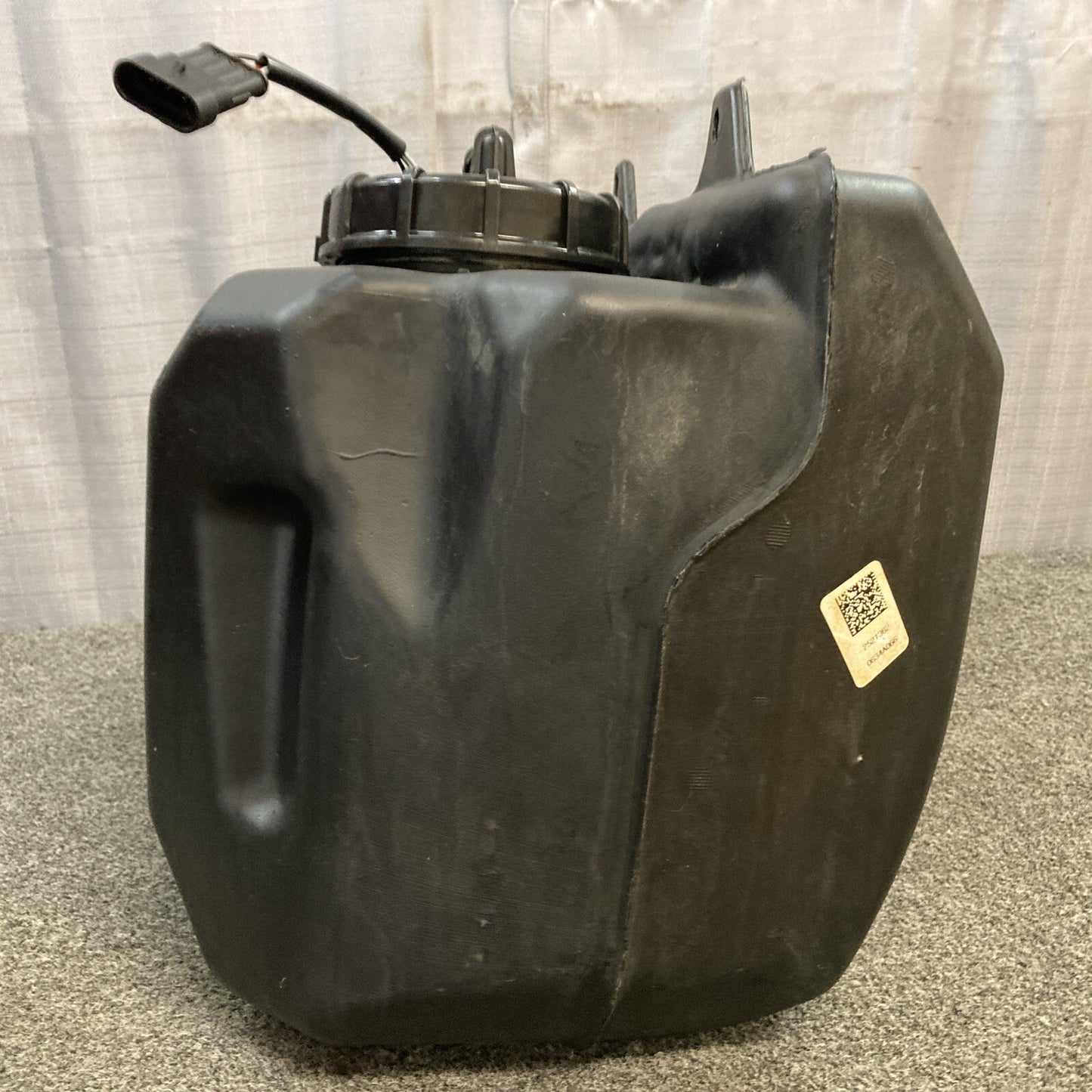 New Genuine Polaris 5436812 P01P4-0634066 Fuel Tank