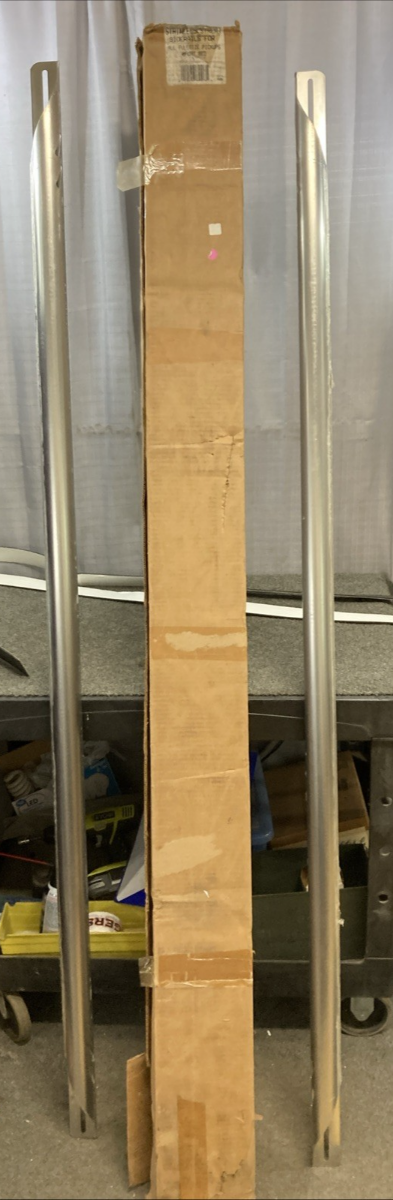 New Genuine PUTCO 85513 STAINLESS STREAK SIDERAILS