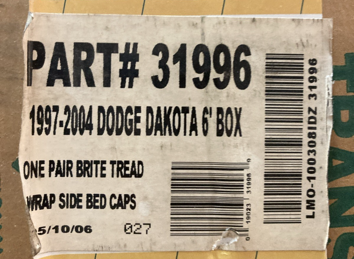 New Genuine DEE ZEE 31996 THREAD-BRITE WRAP BED CAPS