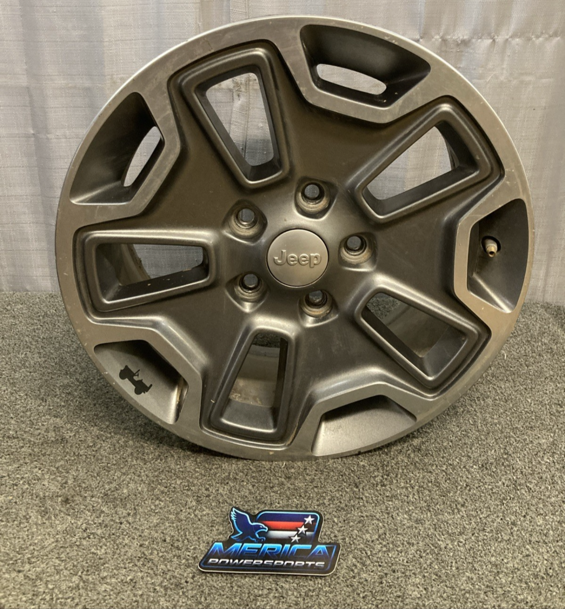 Genuine Jeep 1XA50TRMAA Gray 17" 17x7.5"  Wrangler Rubicon Wheel