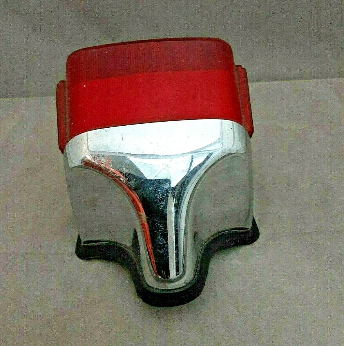 YAMAHA TAILLIGHT XJ700 750 XJ TAIL LIGHT MOTORCYCLE STANLEY 7526 T83