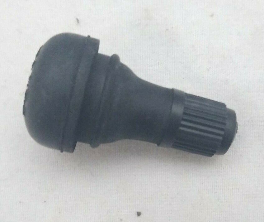 QTY: 100 / TR412 TIRE RUBBER VALVE STEM ATV LAWN MOWER GARDEN TRACTOR PLUG VS05