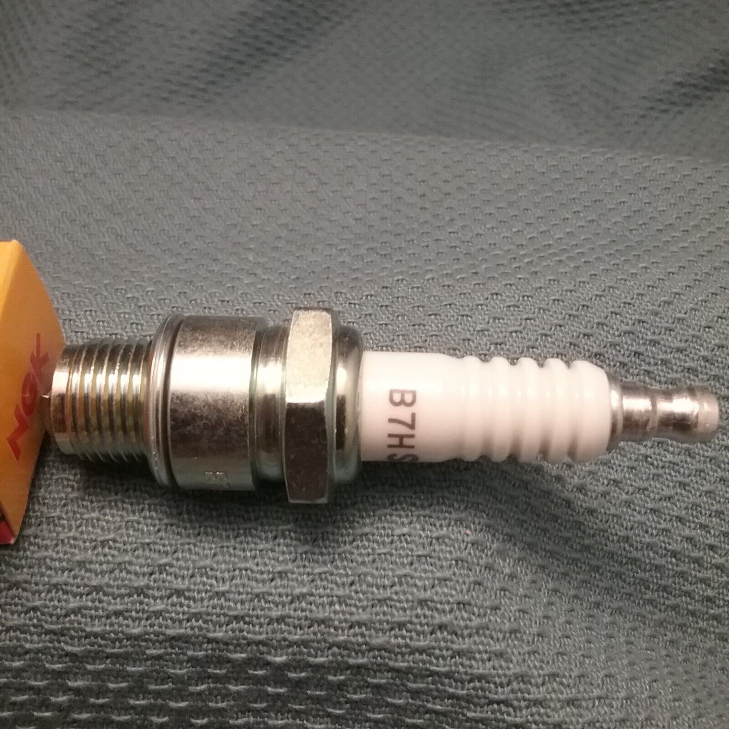 QTY 2, NEW NGK B7HS SPARK PLUG  #5110