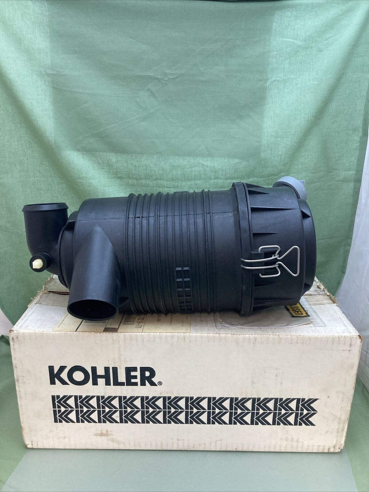 NEW GENUINE KOHLER 25 048 11-S AIR CLEANER, AIR-CANISTER