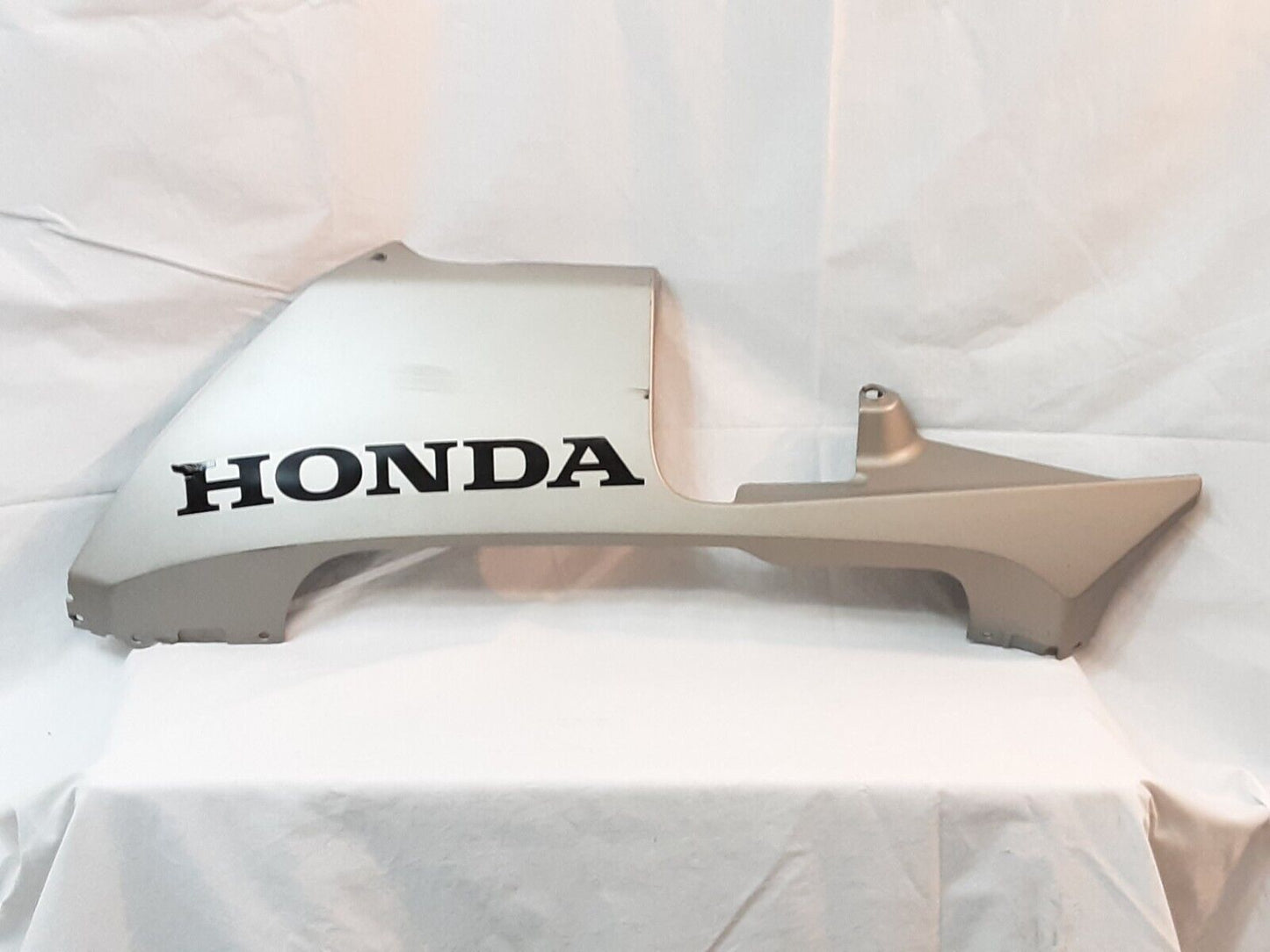 HONDA 64452-MEEA-LH LOWER LEFT COWL CBR600RR 2003-04 (SILVER)