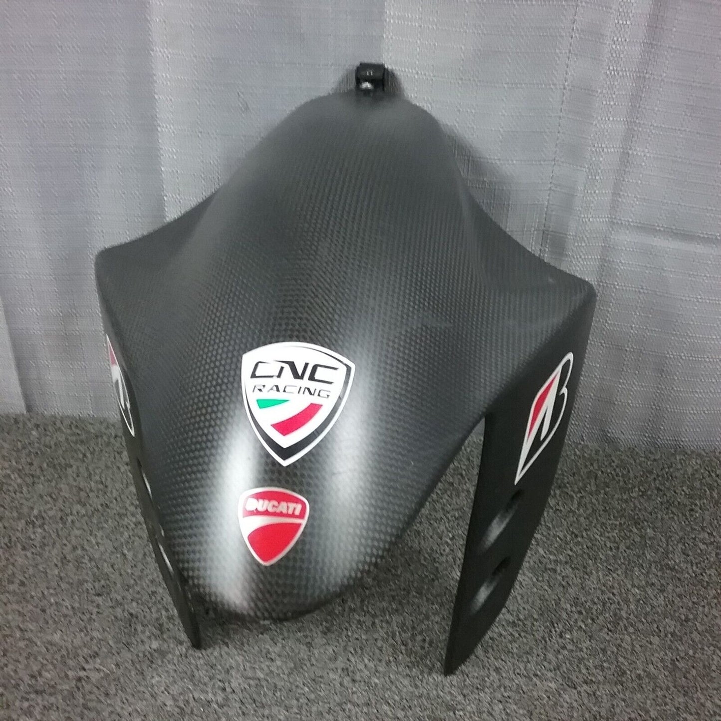 GENUINE DUCATI 564.2.098.1A Front Mudguard Carbon Superbike 1199 Panigale 2012