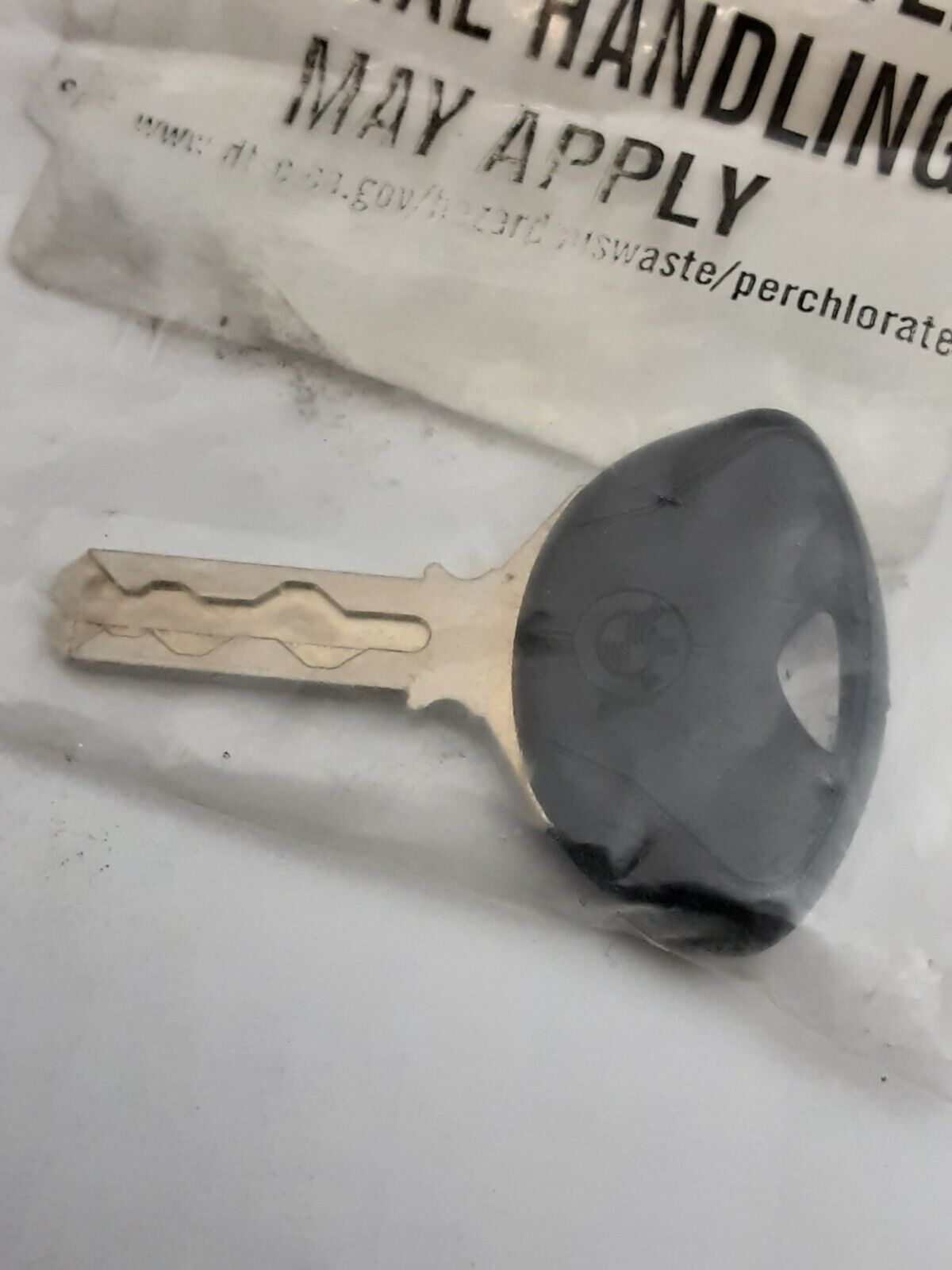 NEW GENUINE BMW 51257681198 IGNITION KEY (CODE) R1200GS R1200ST K1200S R1200RT