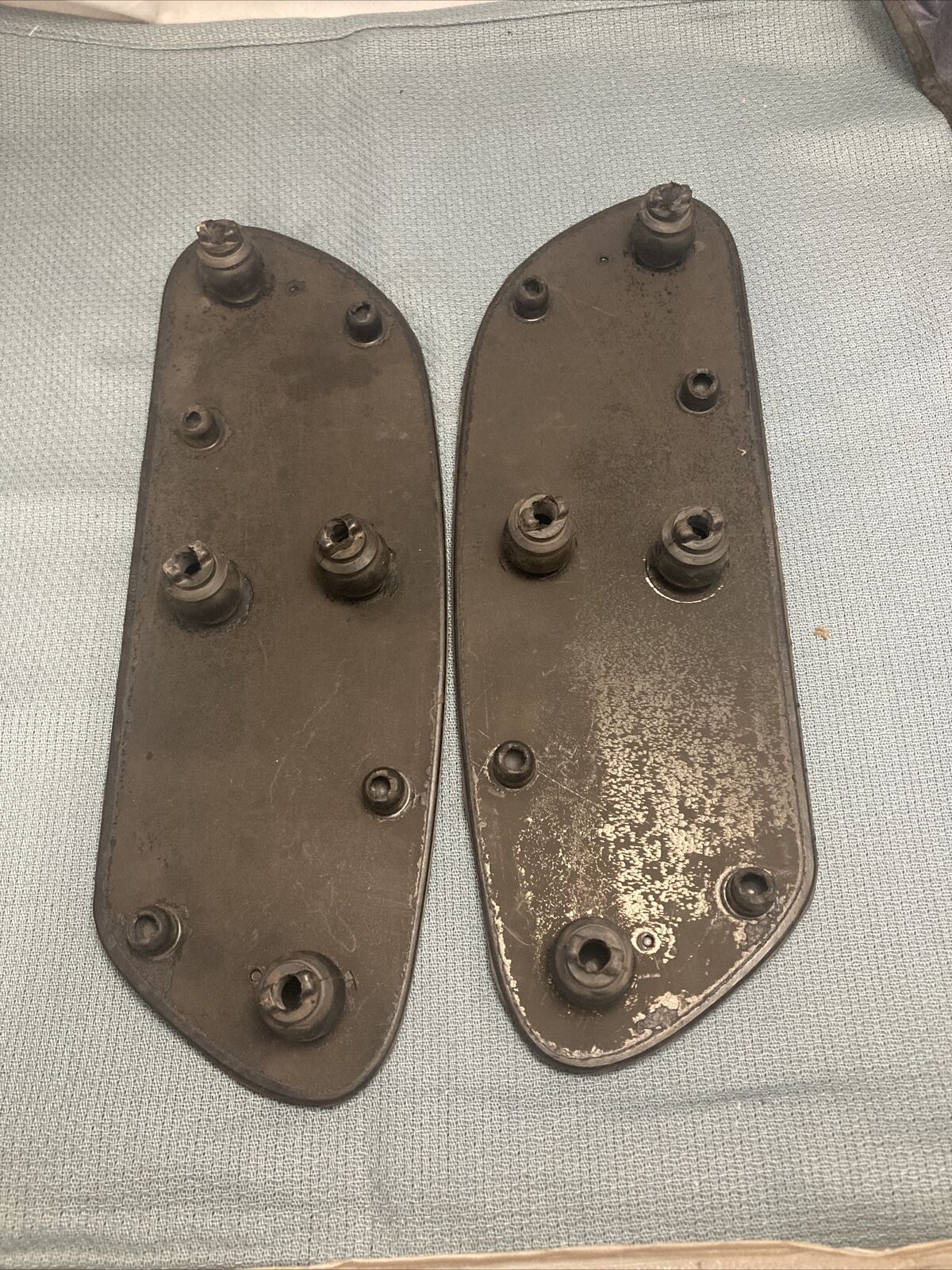 GENUINE HARLEY DAVIDSON 50684-11/50689-11 PAD, RH AND LH/FTBRD PAIR