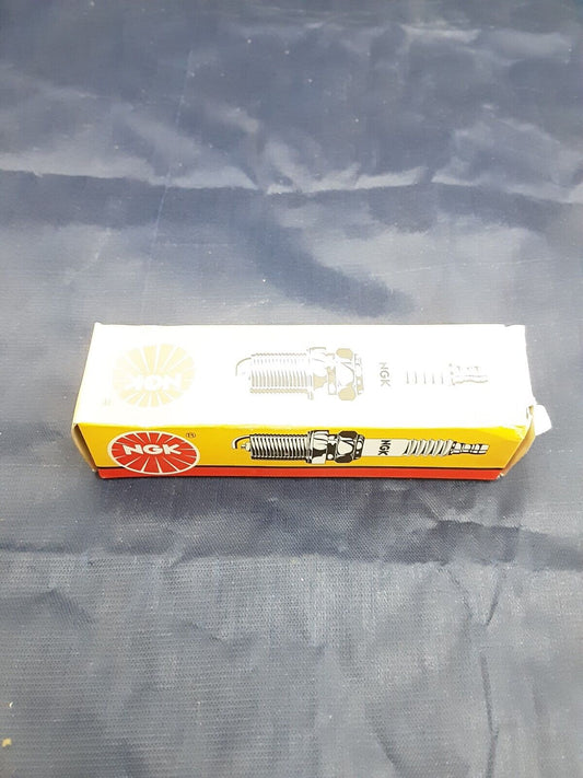 NEW GENUINE NGK BR7HS Spark Plug