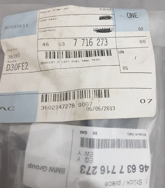 NEW GENUINE BMW 46637716273 BRACKET F LEFT FUEL TANK TRIM R1200GS 2006-2012