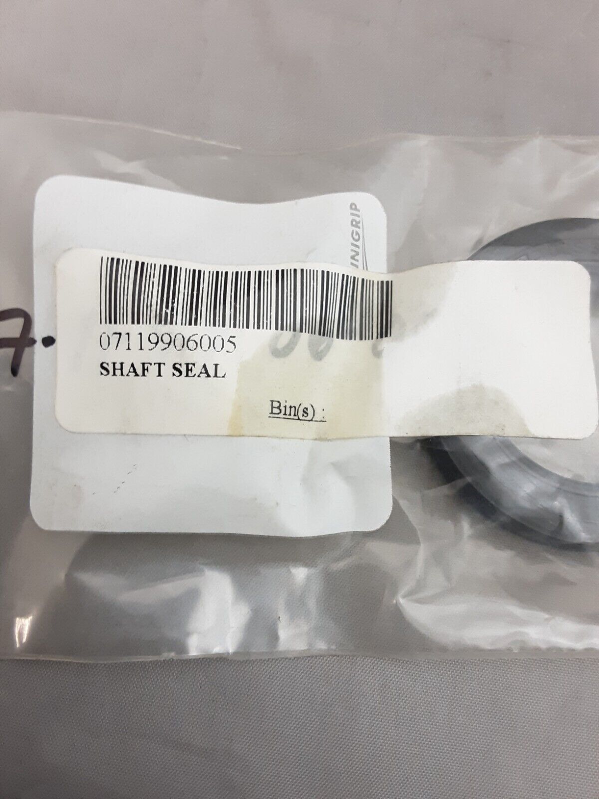 NEW GENUINE BMW 07119906005 SHAFT SEAL F800R G650 F650GS 2005-2012