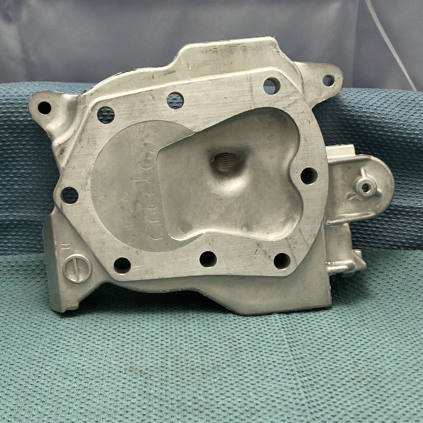 NEW GENUINE SUBARU ROBIN 227-13001-13 CYLINDER HEAD