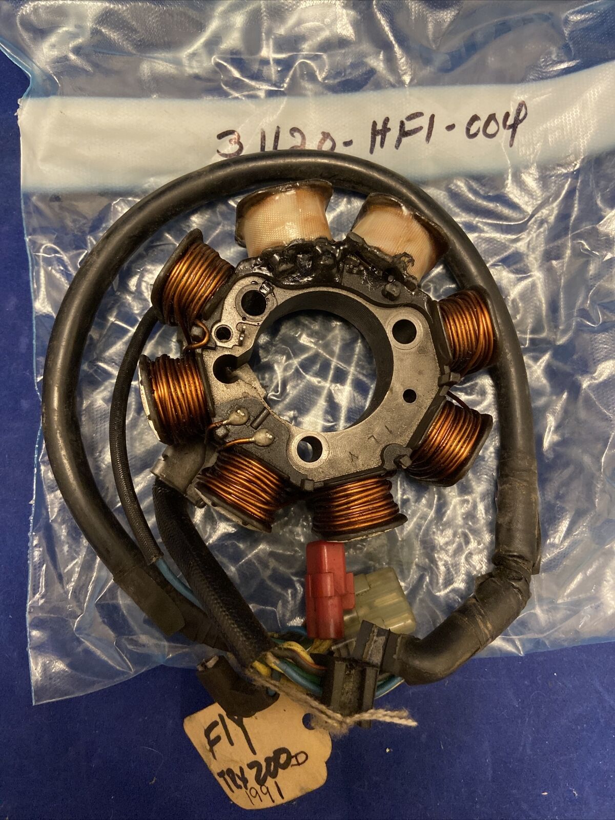 USED GENUINE HONDA STATOR 31120-HF1-004 Fourtrax 200