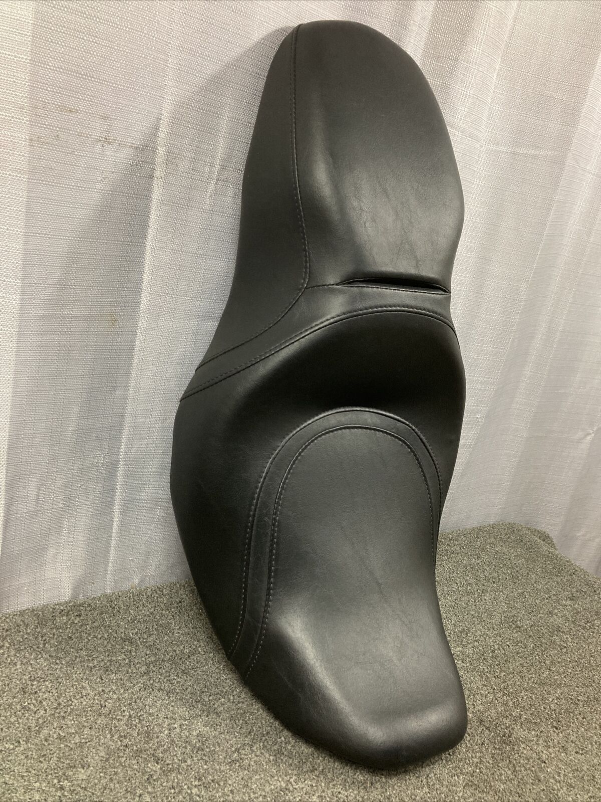 GENUINE HARLEY DAVIDSON RDW-92/61-0067 LOW PROFILE SEAT BLACK