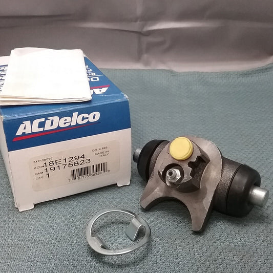 NEW ACDELCO 18E1294 REAR WHEEL BRAKE CYLINDER ASSEMBLY GM 19175823