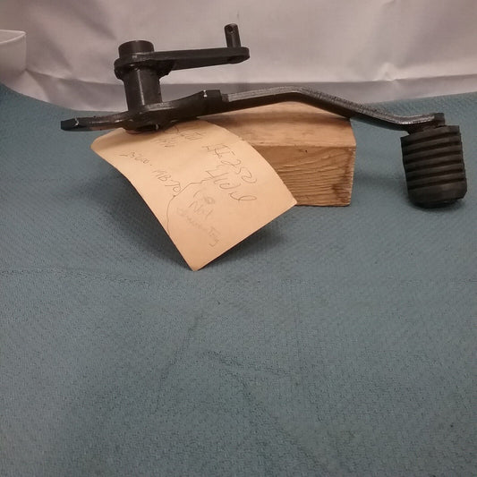NEW GENUINE SUZUKI 25600-19B70 LEVER ASSEMBLY, GEAR SHIFTING QUADRUNNER 1987-02