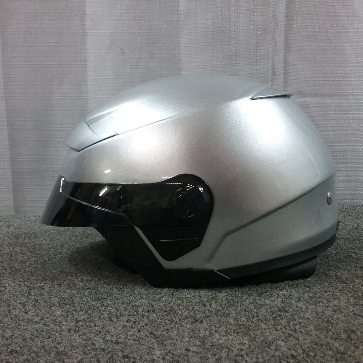 HJC OPEN FACE MOTORCYCLE HELMET MEDIUM SILVER