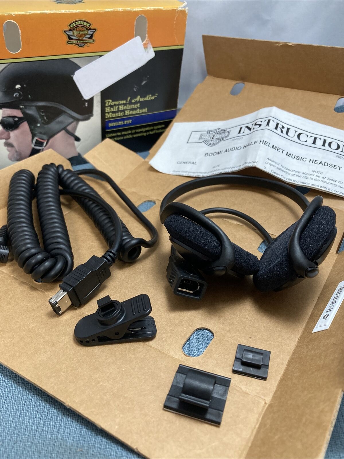 NEW GENUINE HARLEY DAVIDSON 76569-09 BOOM AUDIO HALF HELMET HEADSET