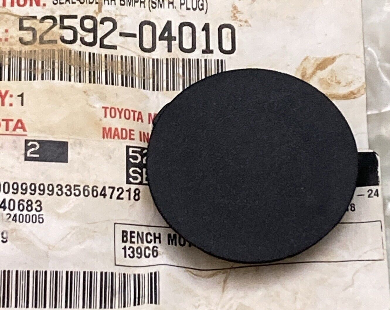 NEW GENUINE TOYOTA 52592-04010 Seal, Rear Bumper Side, LH