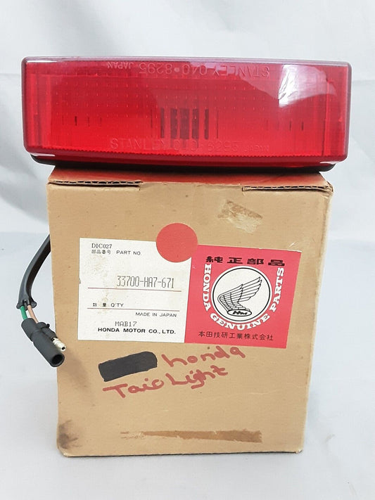 NEW GENUINE HONDA 33700-HA7-671 TAILLIGHT ASSY FOURTRAX TRX350 1986-89