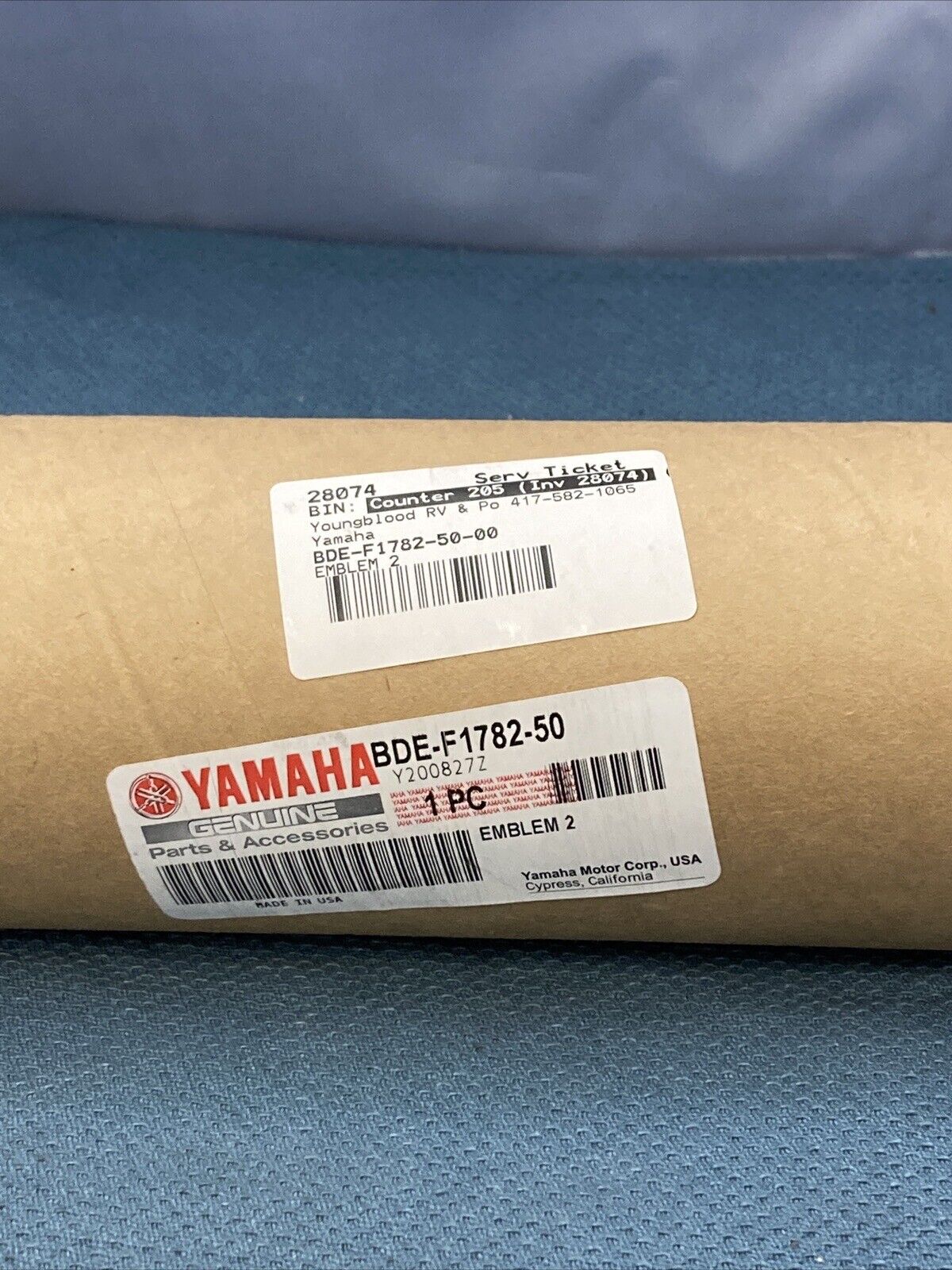 NEW GENIUNE YAMAHA BDE-F1782-50 Emblem 2 GRAPHIC