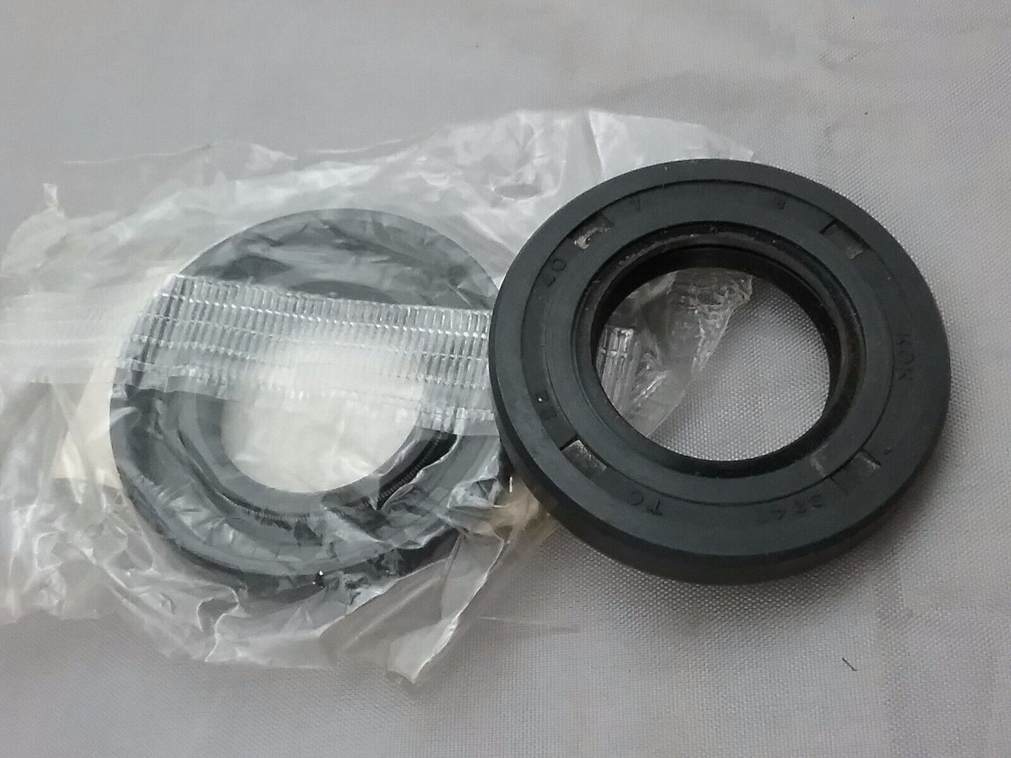 NEW EMGO 19-90101 QTY2 OIL SEAL YAMAHA Tri-Moto YT125 YTM200 Badger YFM80 84-07