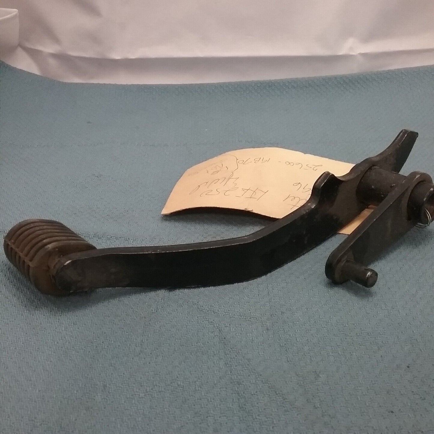 NEW GENUINE SUZUKI 25600-19B70 LEVER ASSEMBLY, GEAR SHIFTING QUADRUNNER 1987-02