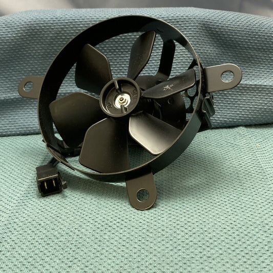 NEW GENUINE SUZUKI 17800-29F01 FAN ASSEMBLY, RADIATOR