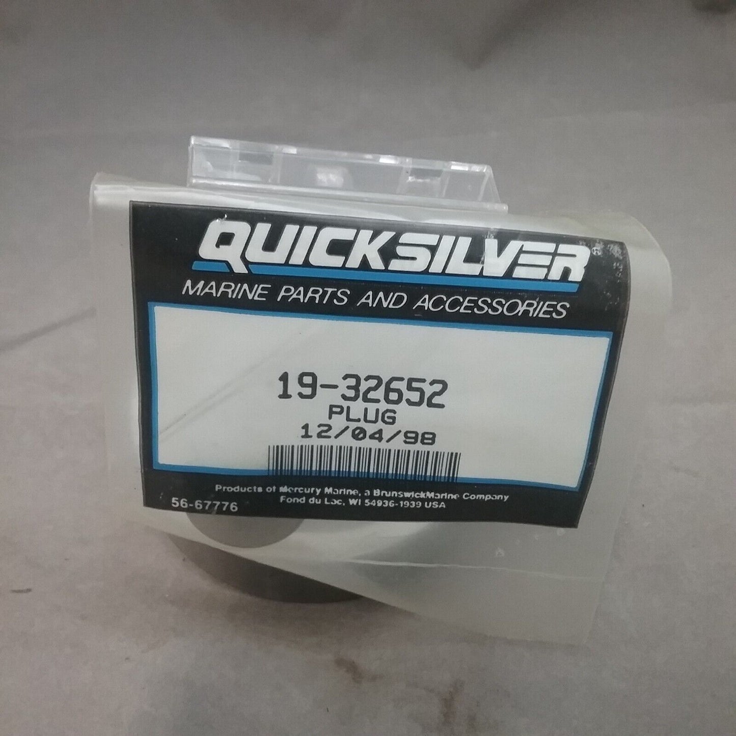 QTY2 NEW QUICKSILVER 19-32652 PLUG MERCRUISER  223 225S OUTDRIVE 120 140 165 228