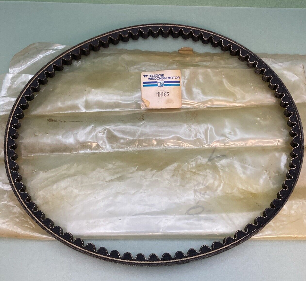 NEW GENUINE TELEDYNE WISCONSIN CONTINENTAL MH183 BELT-V 1/2 GR X 31--NLA
