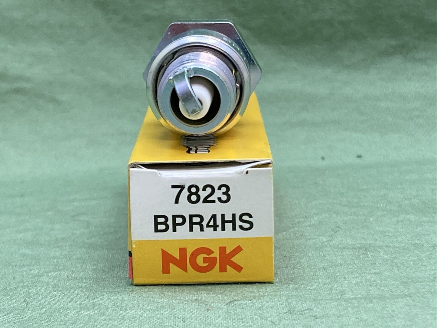 QTY 2 NEW NGK 7823 BPR4HS SPARK PLUG