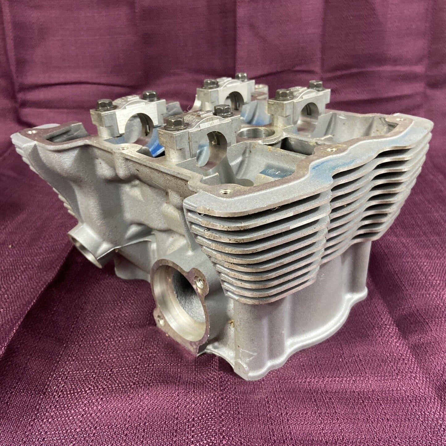 USED GENUINE HARLEY DAVIDSON 16989-01K V-Rod Rear Cylinder Head Good w/ cam caps