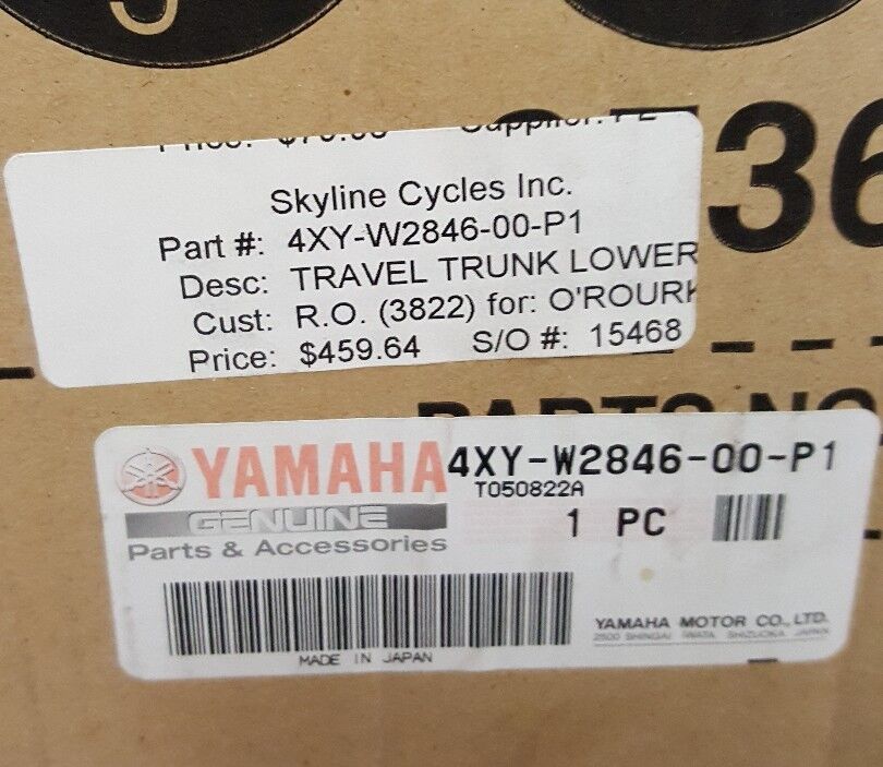 NEW GENUINE YAMAHA 4XY-W2846-00-P1 S3* (SILVER 3) Travel Trunk Lower SET