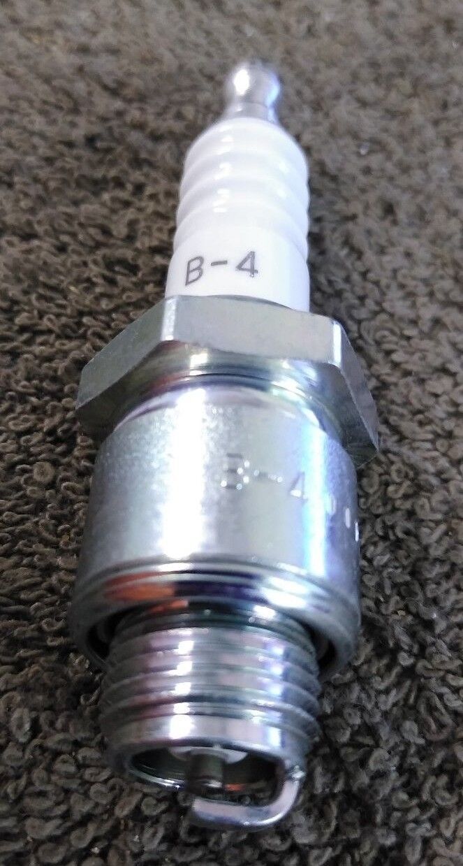 NEW NGK Spark Plug 3210 / B-4 / 3 Pack