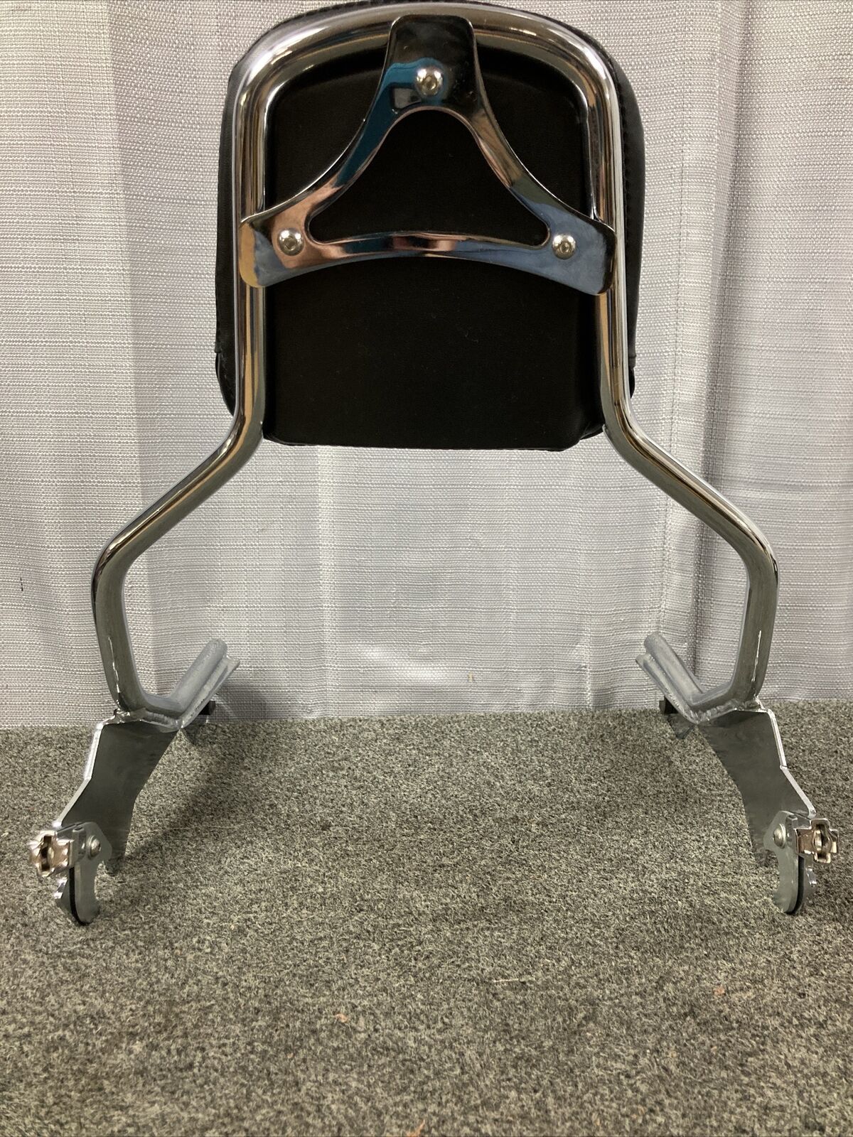 HARLEY DAVIDSON 52300437 HoldFast Sissy Bar Upright Standard Height Chrome