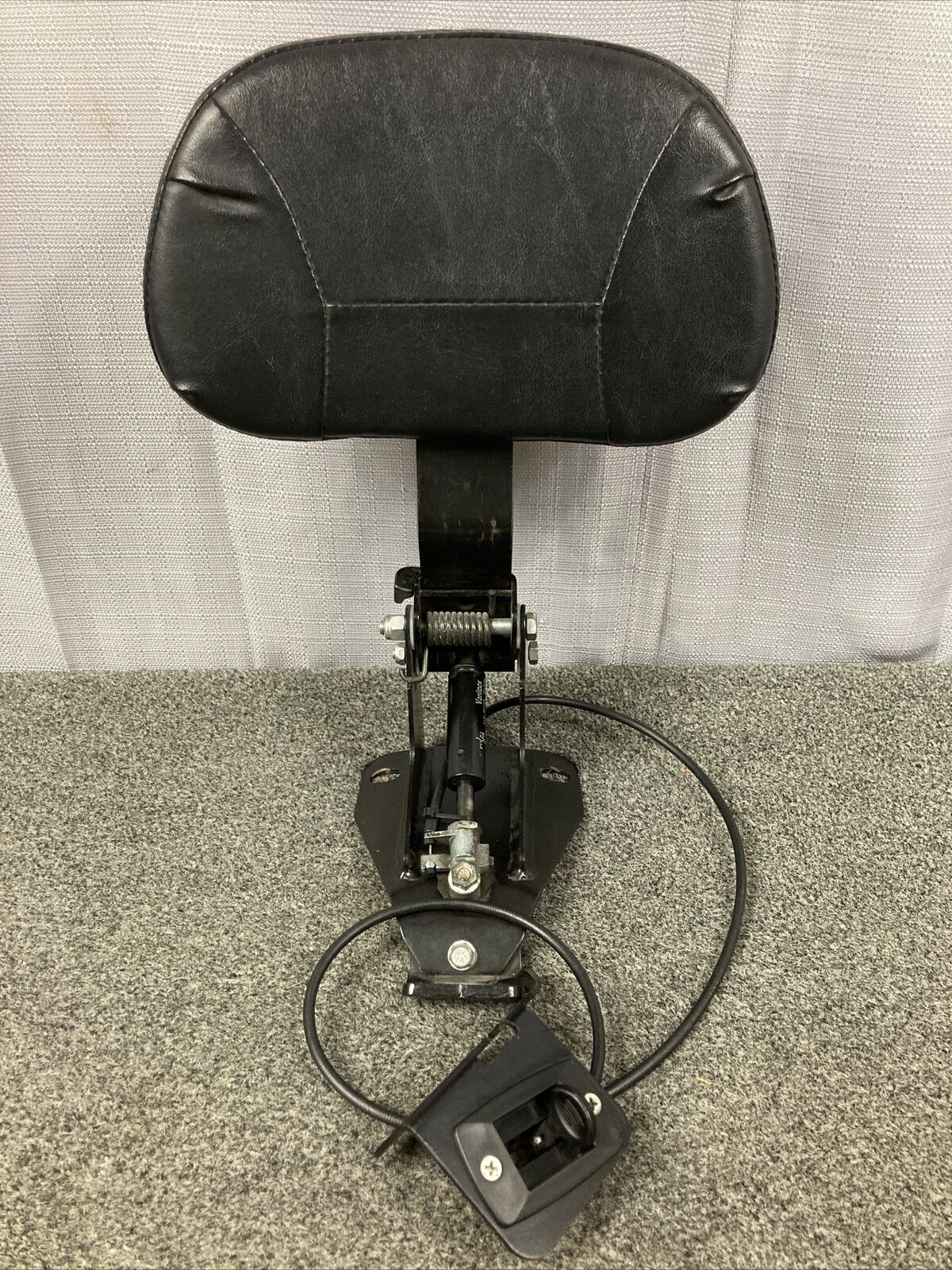 HARLEY DAVIDSON 52423-09A, 52596-09A ADJUSTABLE COMFORT STITCH RIDER BACKREST