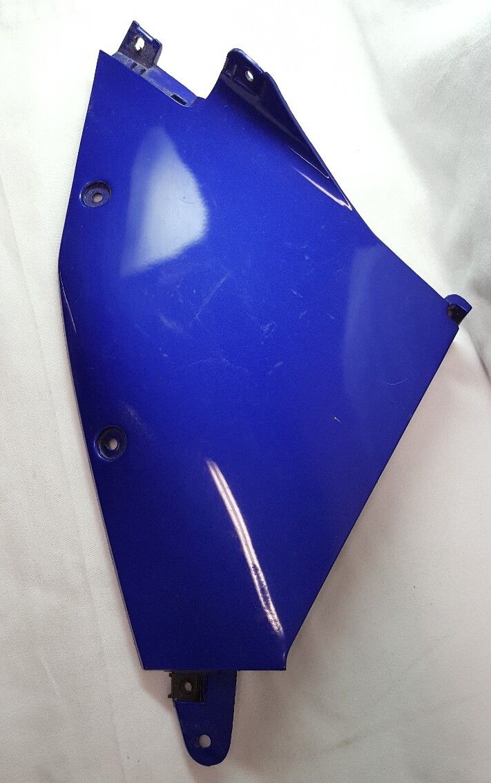 USED GENUINE YAMAHA 4TV-2835K-00-P3 BODY, FRONT UNDER 2 FZR600