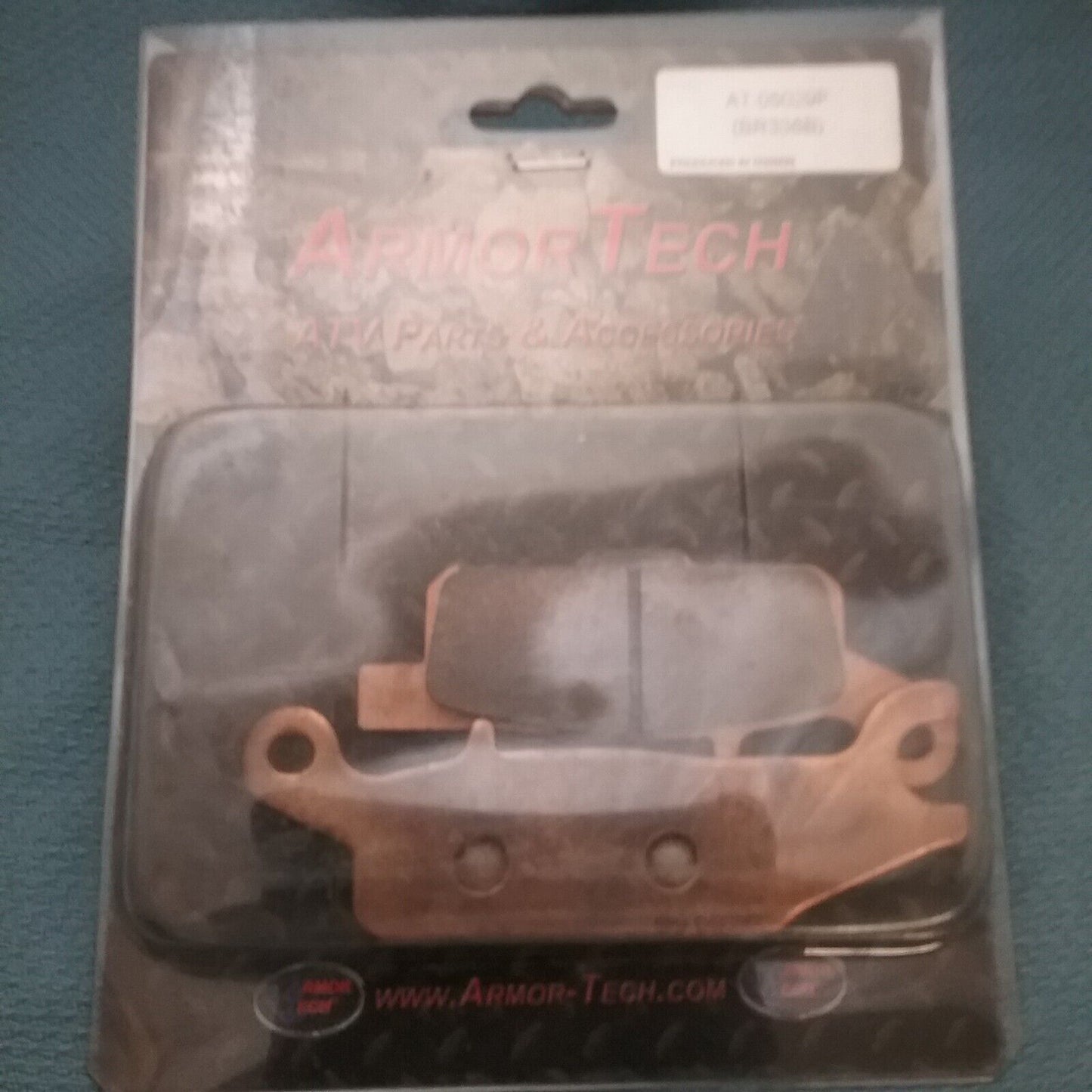 NEW ARMOR TECH AT-05029F BR336B FRONT BRAKE PADS