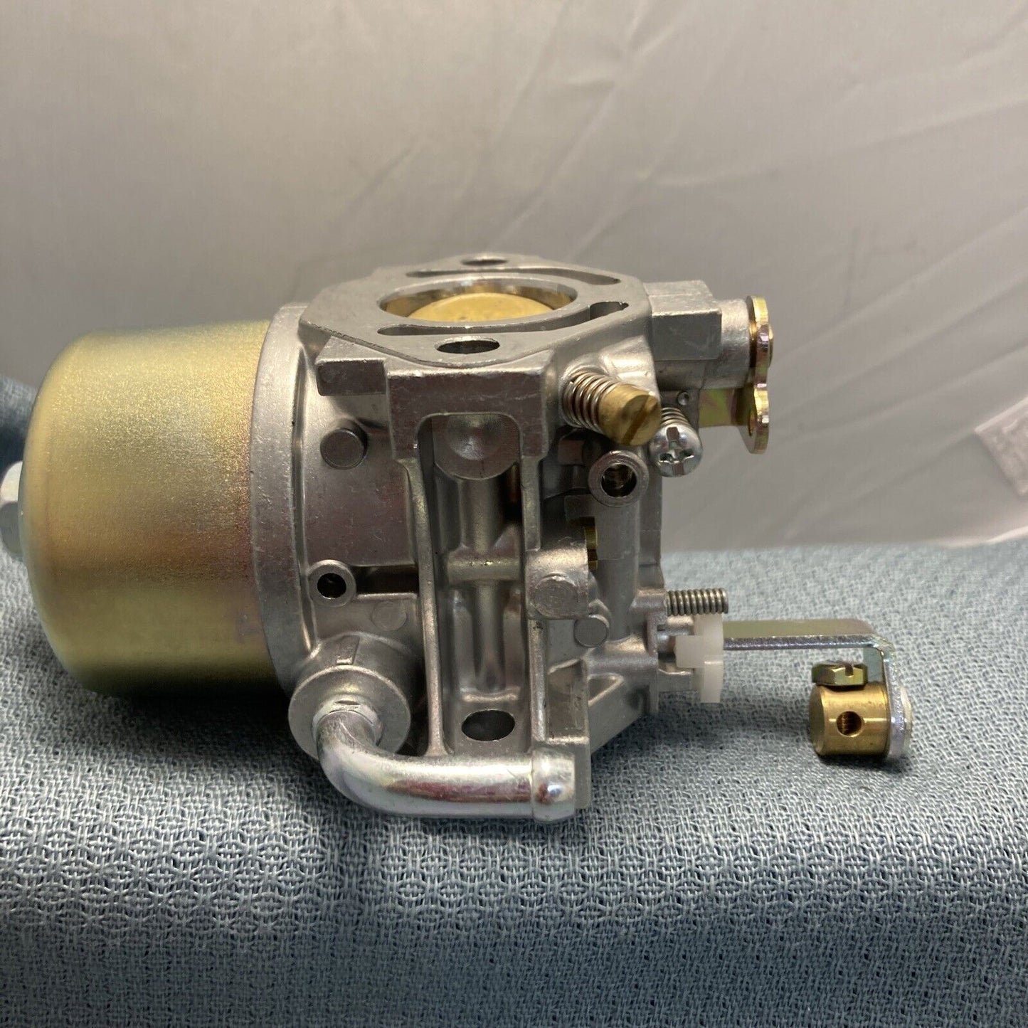 NEW SUBARU ROBIN 234-62393-10 CARBURETOR