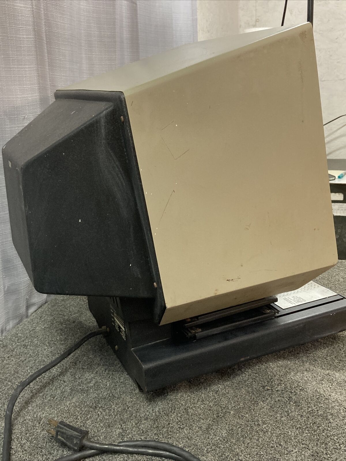 MICRON 780 MICROFICHE READER