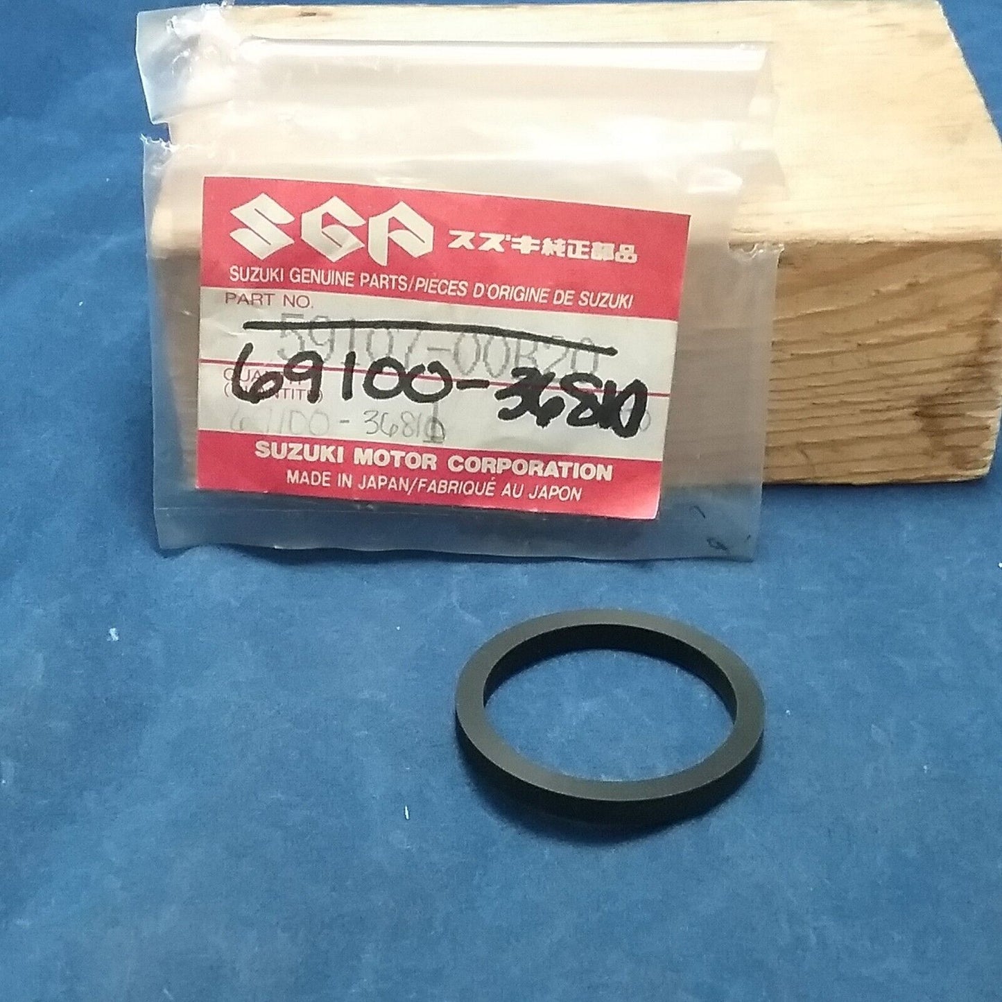 NEW GENUINE SUZUKI 69100-36810 SEAL SET, PISTON FRONT CALIPER