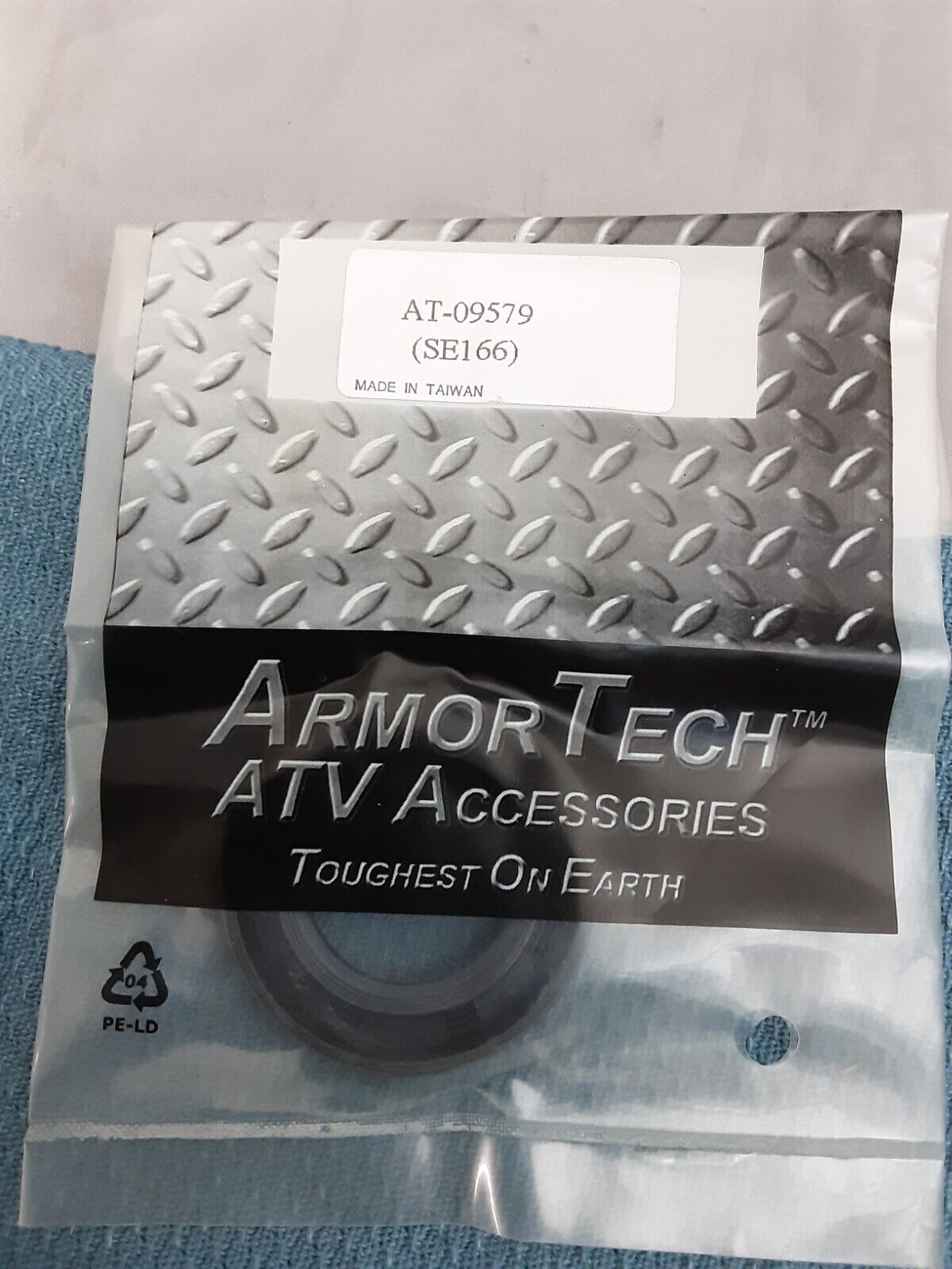 NEW GENUINE ARMOR TECH AT-09579 SEAL FITS 25X42X7