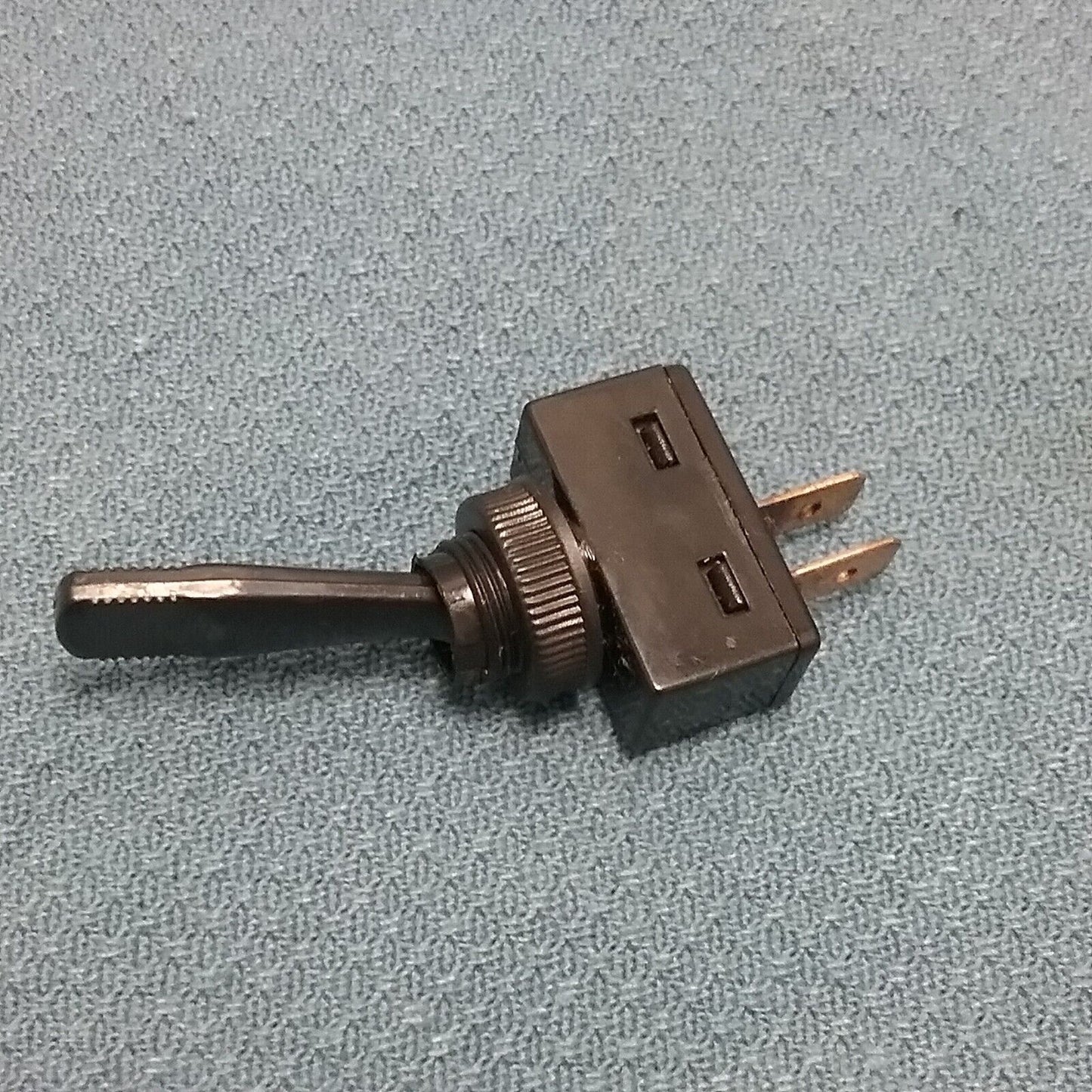 20 A. ON-OFF TOGGLE SWITCH